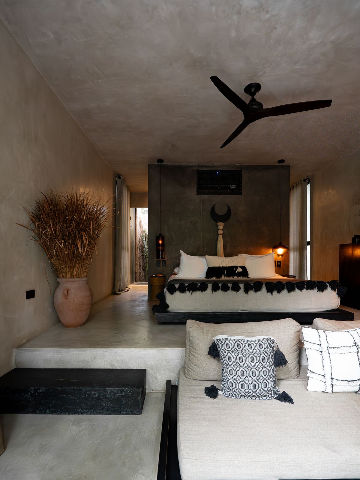 Suite in warm plaster tones